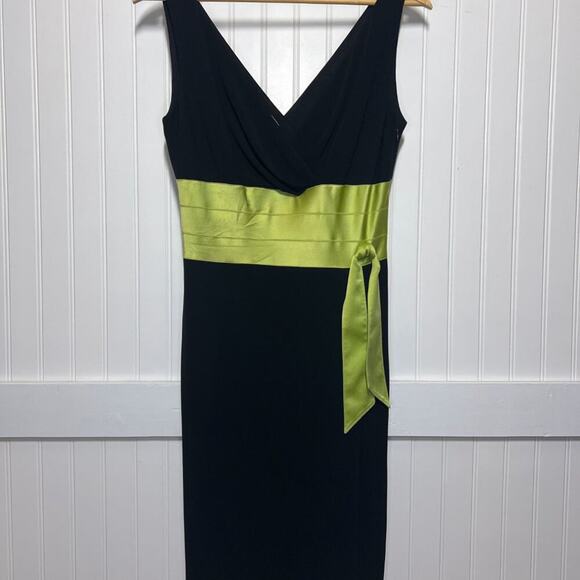 Kay Unger NY Black V-Neck Midi Sheath Sleeveless Cocktail Dress Green Satin Sash - Picture 3 of 12